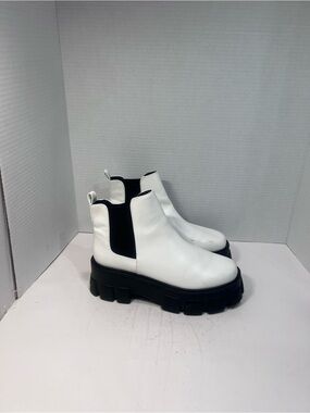 Forever 21 White Chelsea Platform Booties with Black Sole